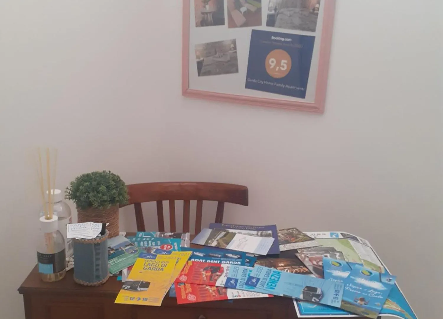 Garda City Home Family Apartments