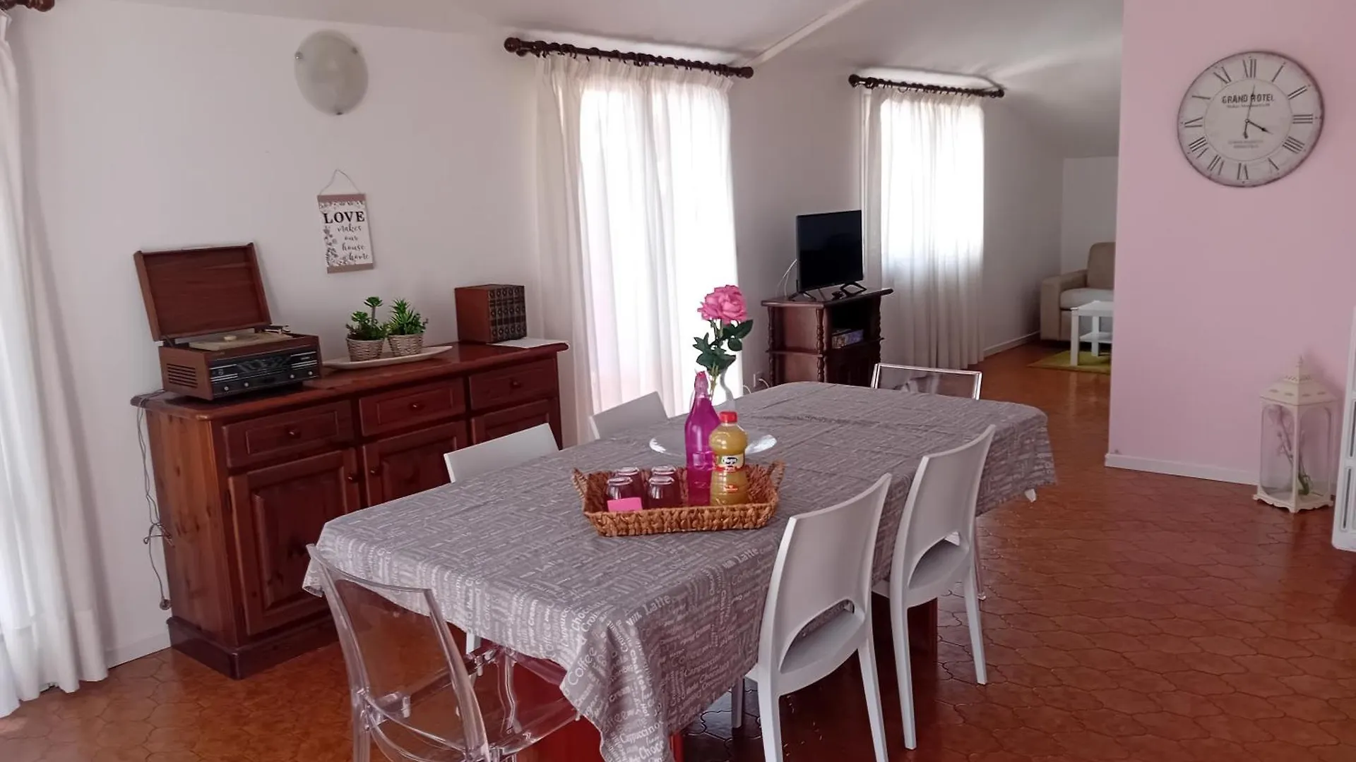 Garda City Home Family Apartments 가르다