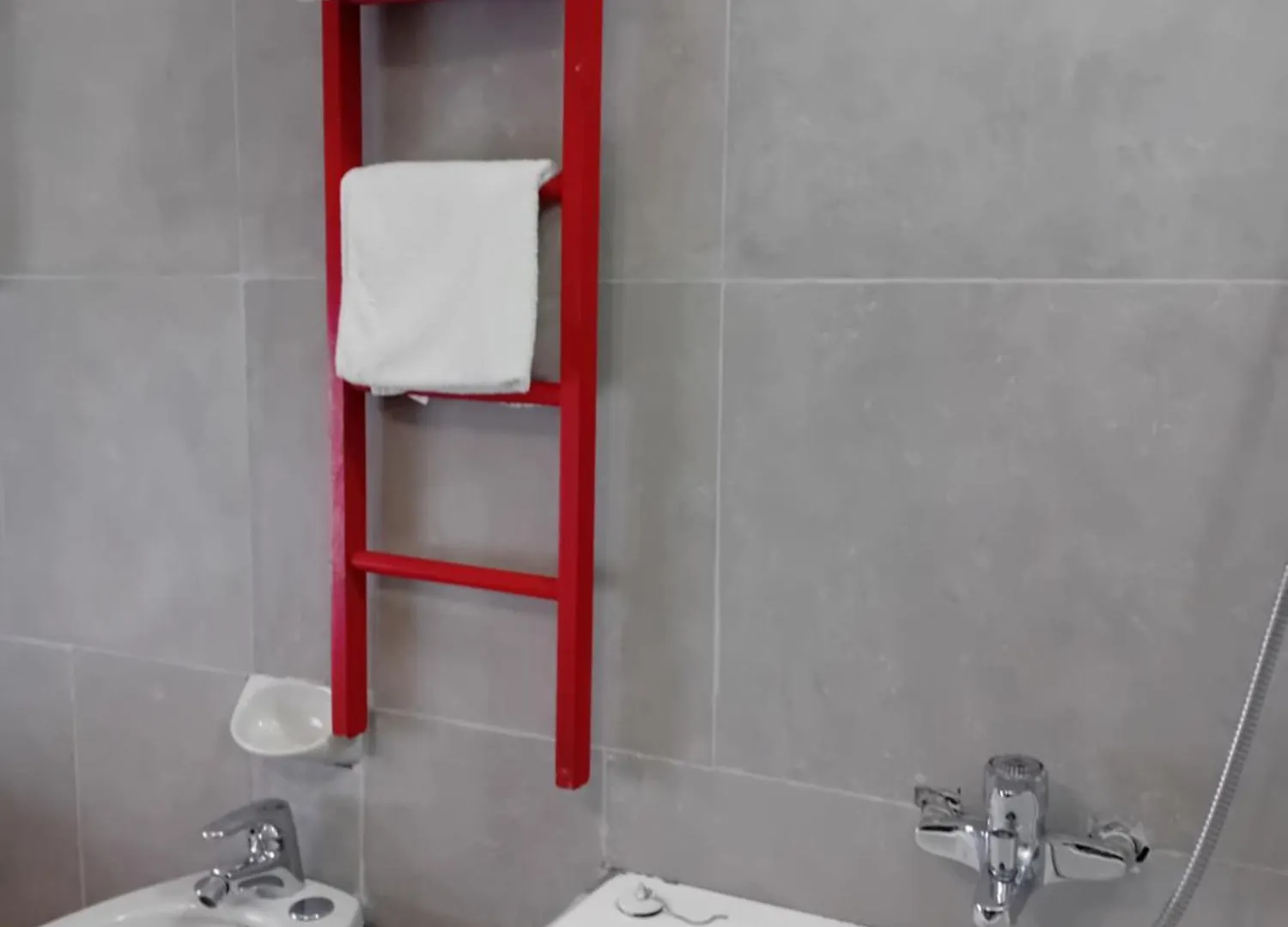 Garda City Home Family Apartments  가르다